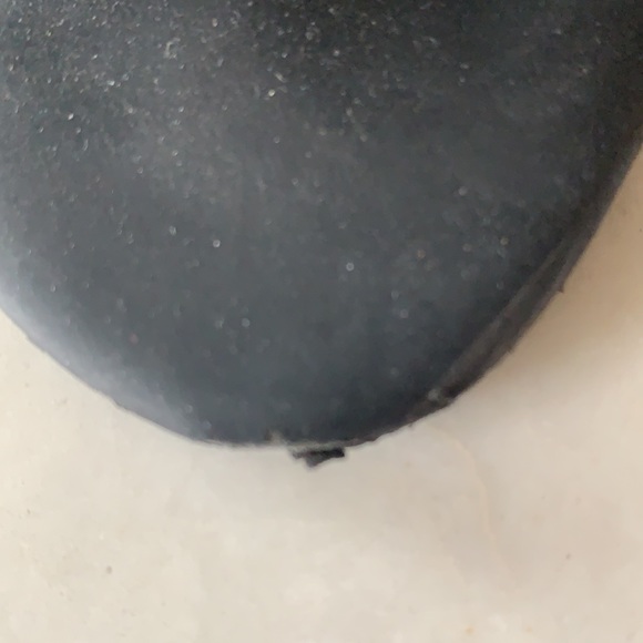 🌈 3/$20 Kendall & Kylie black velcro ankle strap heels - Picture 6 of 9